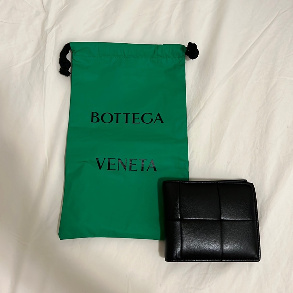 Bottega Veneta Bi Fold Wallet with Coin Pouch